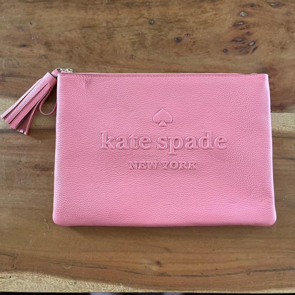 NWT Larchmont Ave Logo Pink Kate Spade clutch